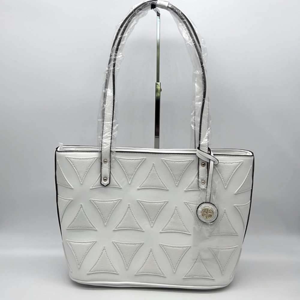 🩷CLEARANCE🩷Giani Bernini White Tote